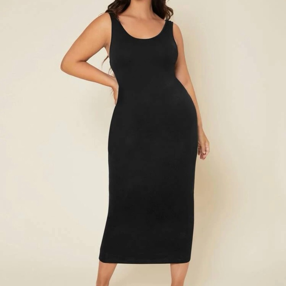 SHEIN BASICS Women’s Plus Solid Bodycon Dress